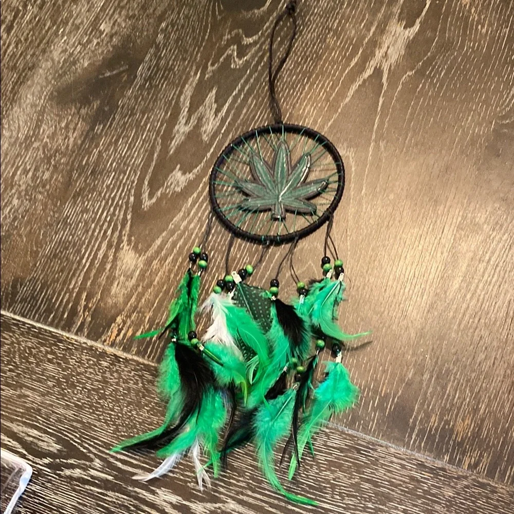 Green Feather Dreamcatcher for Home Party Decorations